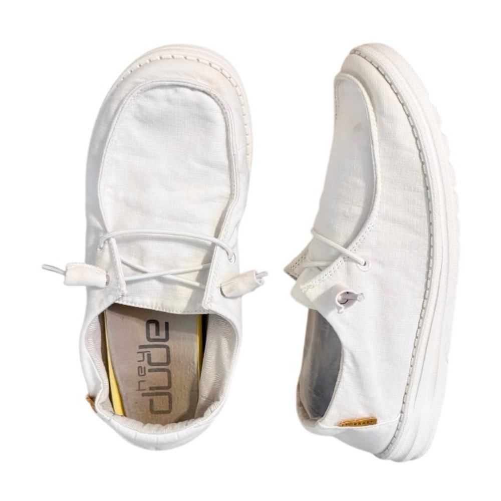 HEY DUDE Wendy white slip on shoes women’s loafers size 9